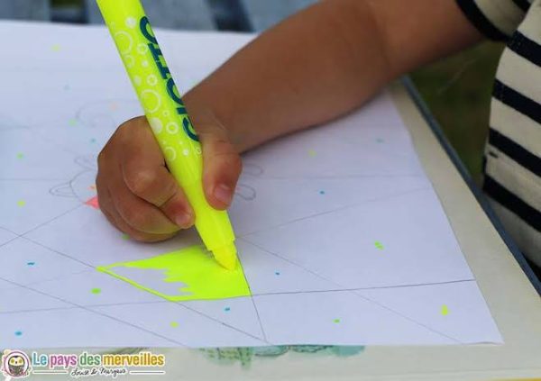 Giant Fluorescent Color Markers Set