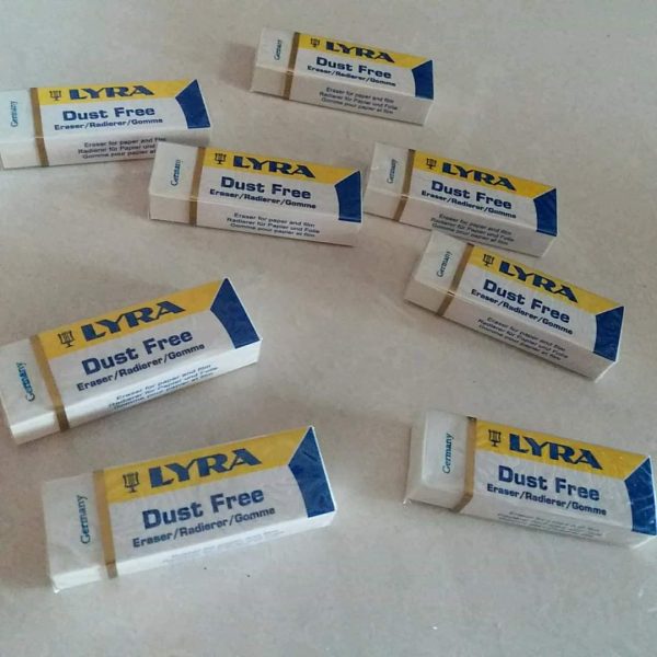 Lyra Dust Free Eraser Single Piece - Image 2